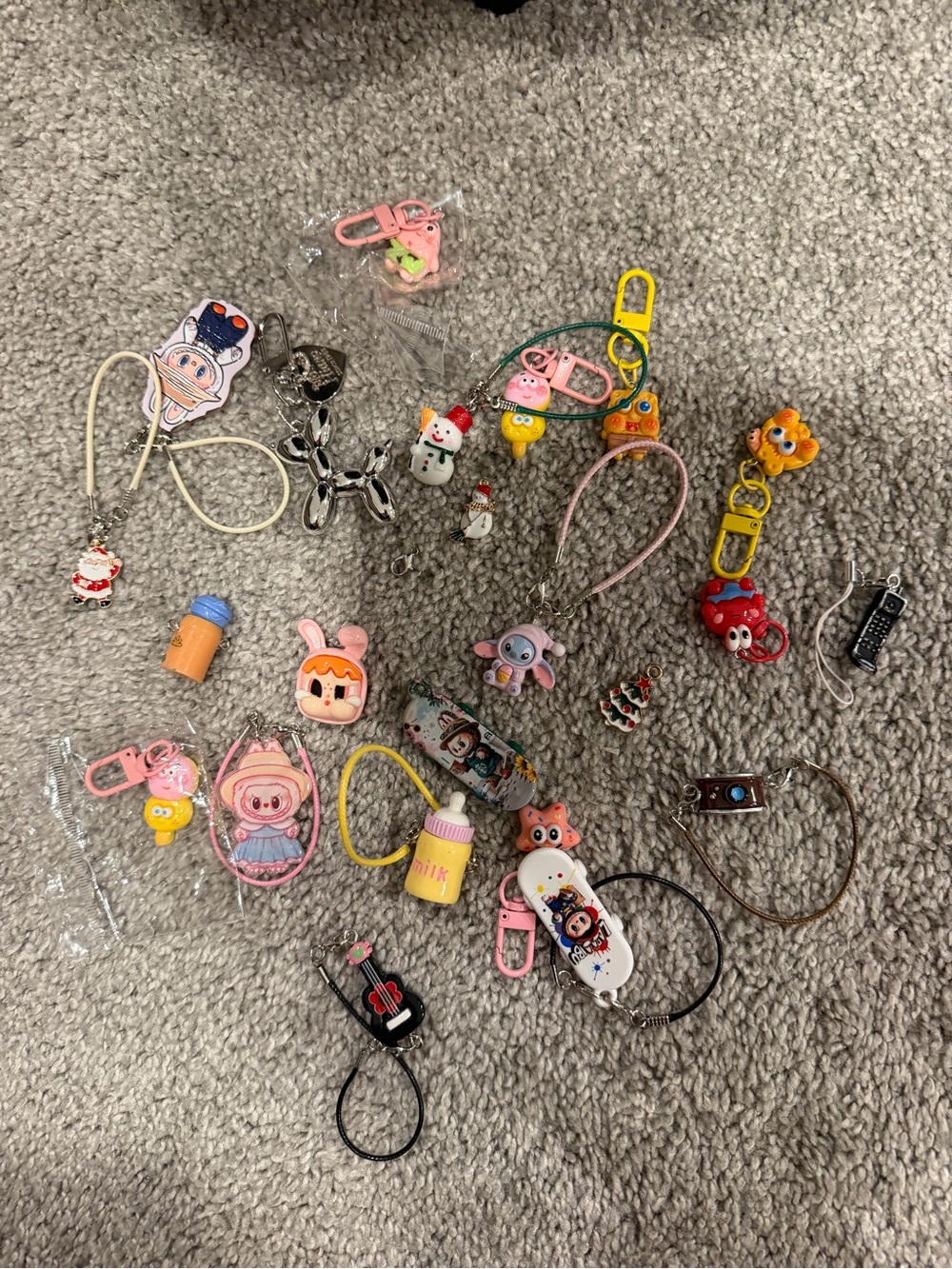 Labubu Charms - 24 charms - Assortment - Picture 6 of 8